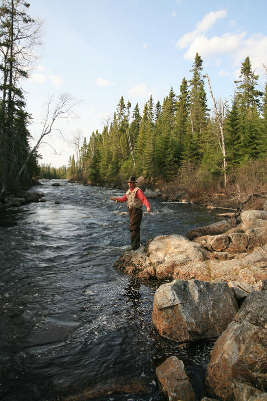 Pêche à la truite en lac ou en rivière au Québec pêche sportive et