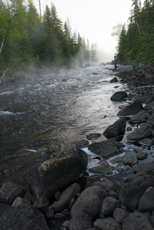 Pêche à la truite en lac ou en rivière au Québec pêche sportive et